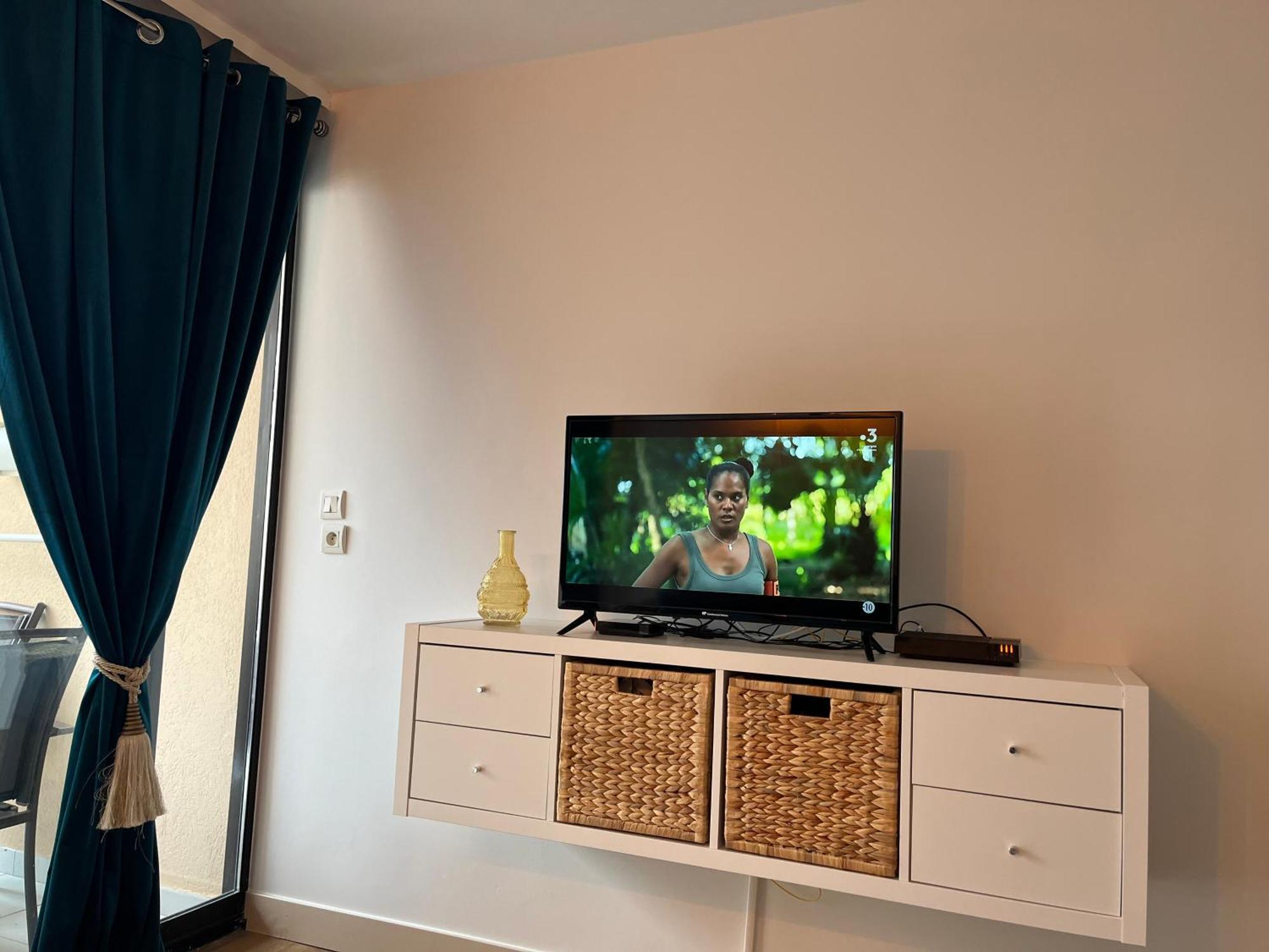 Superbe Appartement Une Chambre Vue Mer Piscine Tennis 칸느 외부 사진